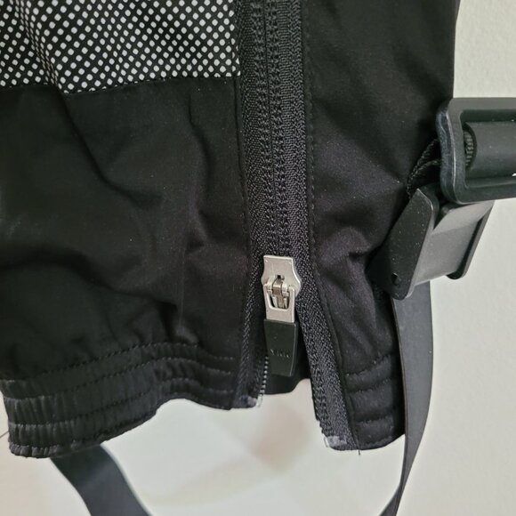 Garneau Black Cycling Pants with Gray Accents - Picture 4 of 16